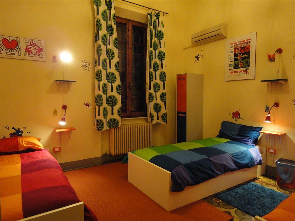 Hostel Pisa Tower Kültér fotó