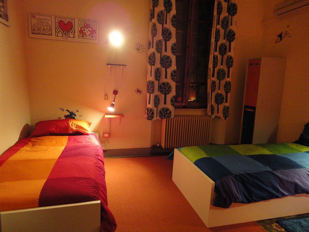 Hostel Pisa Tower Kültér fotó